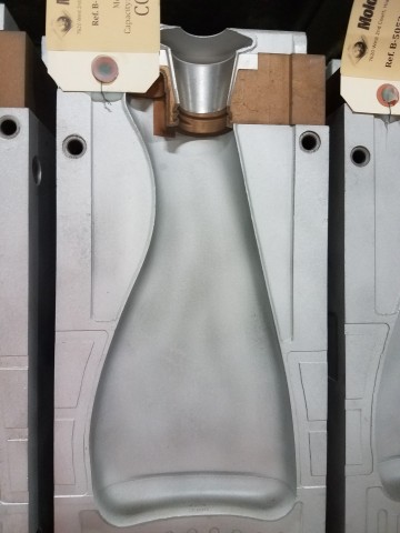 22 Oz. Botella tipo Atomizador — 41.3 x 15.2 x 21 cm, 1 cavidad, SKU 102157