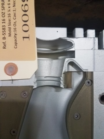 16 Oz. Spray Bottle — 1 cavity, SKU 100695