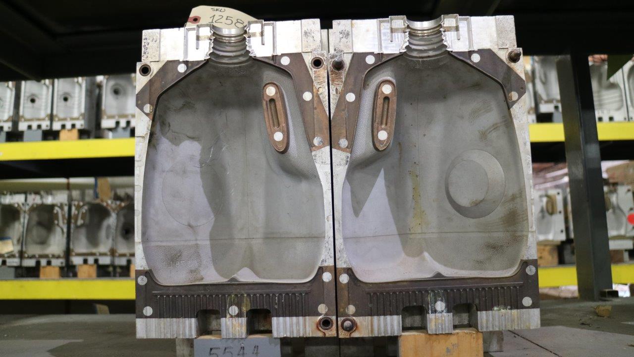 Bottle Blow Mold: 128oz. / 1 Gallon