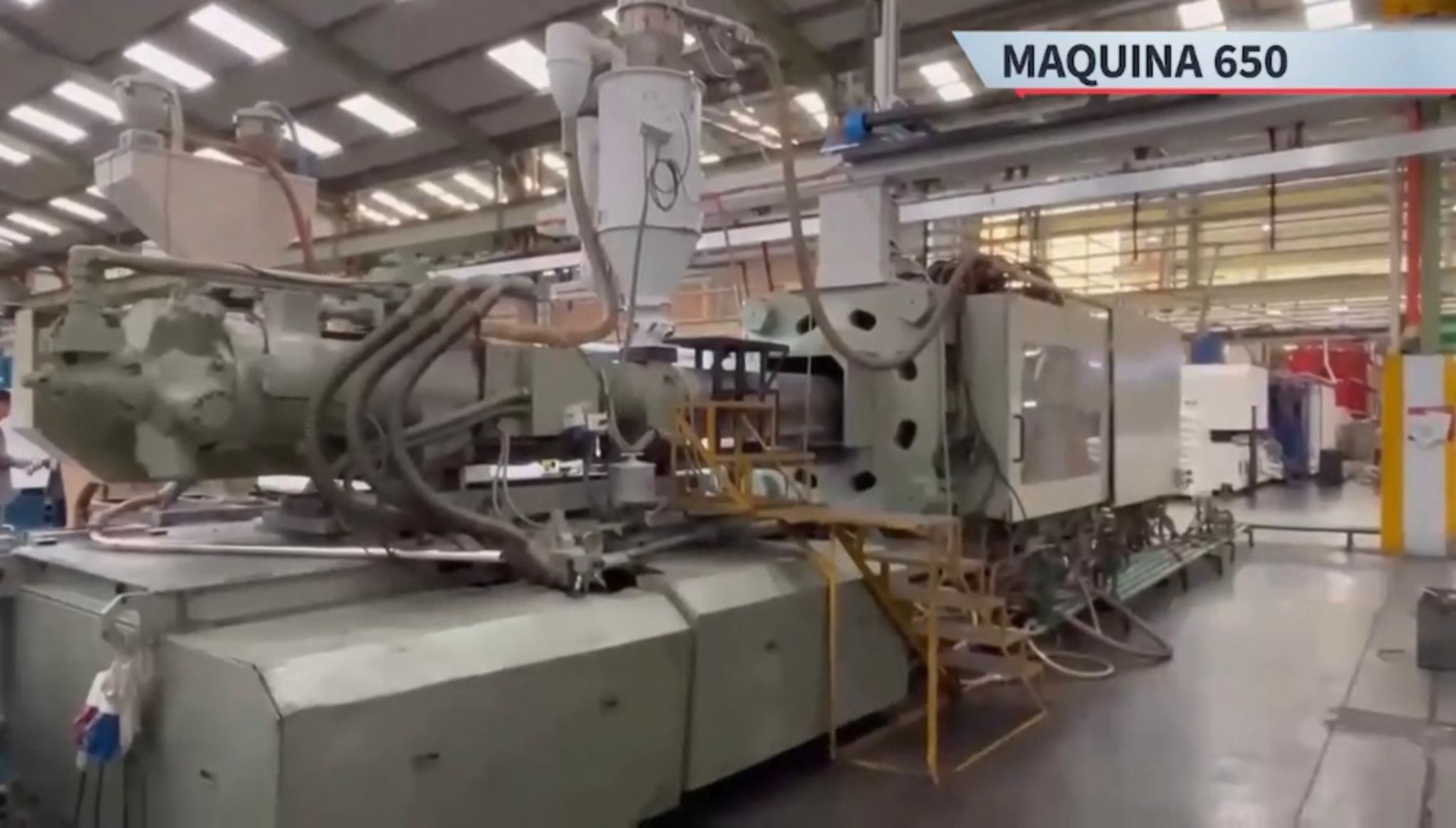 Maquina de inyeccion Nissei 650B