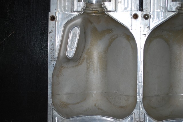 128 Oz. Botella Multiuse — 41 x 20 x 24 cm, 1 cavidad, SKU 102844