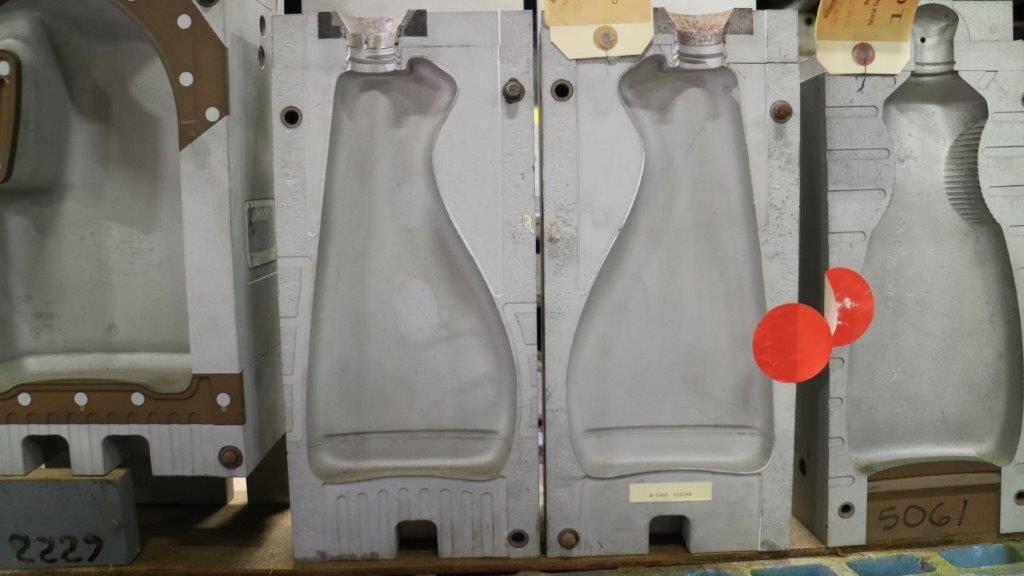 32 Oz. Botella tipo Atomizador — 41.3 x 15.2 x 21.6 cm, 1 cavidad, SKU 100349