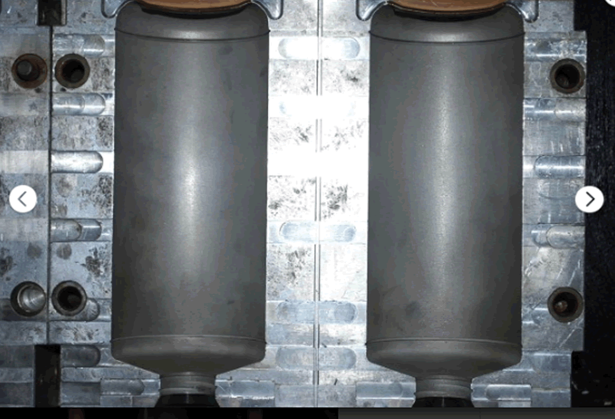 32 Oz. Cylinder Bottle — 15.5 x 11.6 x 10.2 in, 2 cavities, SKU 102908