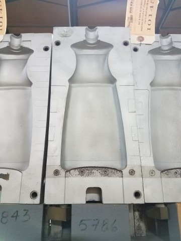 32 Oz. Multiuse Bottle — 16.2 x 5.9 x 7 in, 1 cavity, SKU 100798