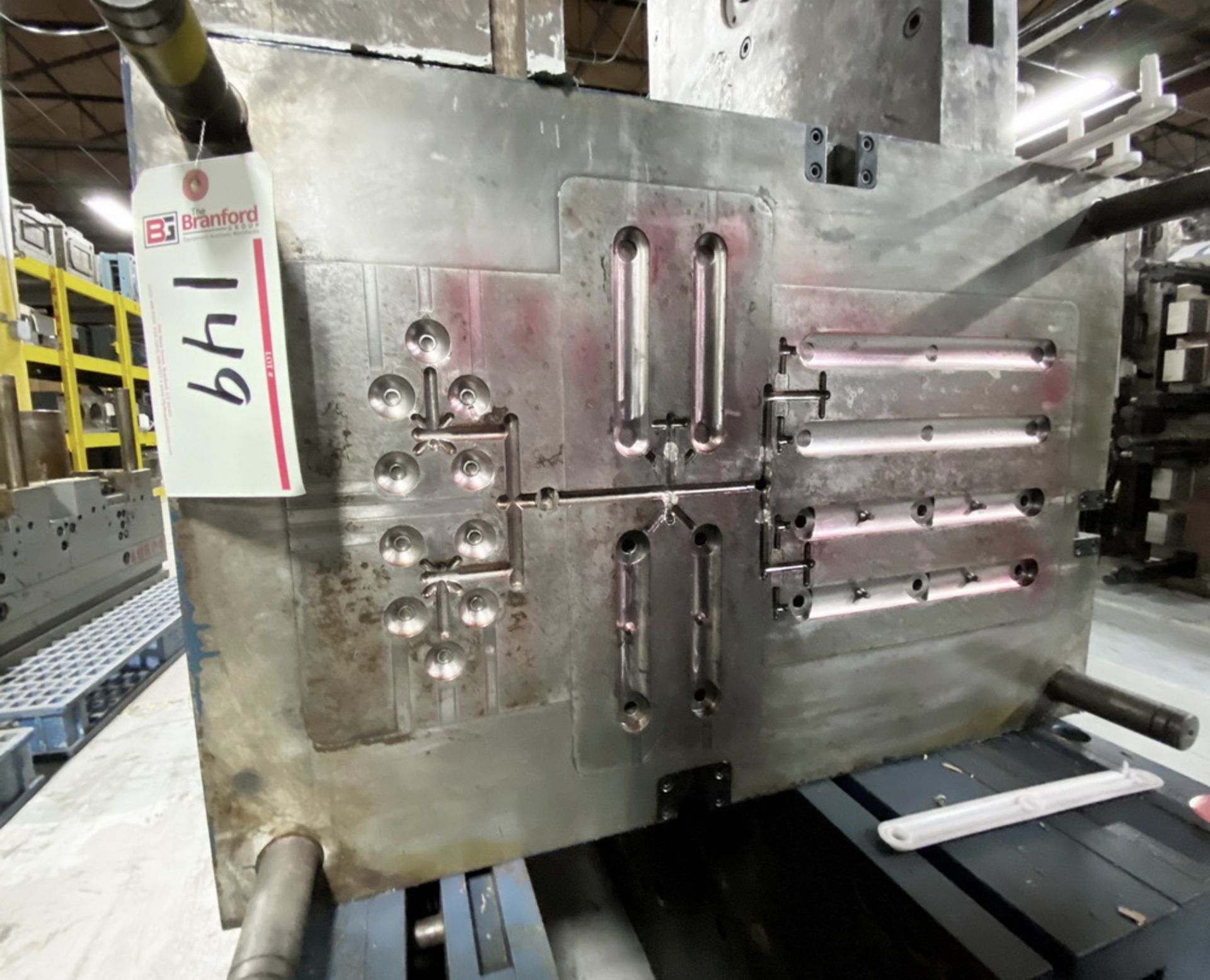 Expandable Wall Mount Rack Mold