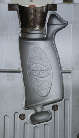 2 Oz. Spray Bottle — 7.5 x 5.9 x 7 in, 1 cavity, SKU 100806