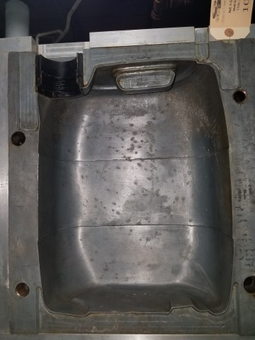 5 GL. Gas/Oil Recipient