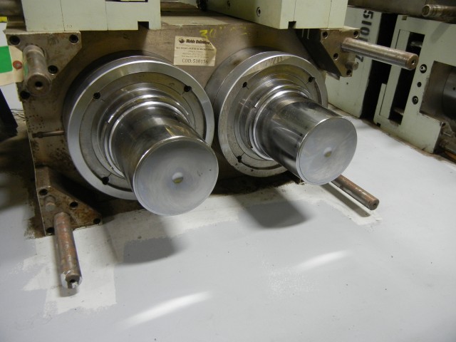 3 Lt Ice Bucket - 4 Molds Sert