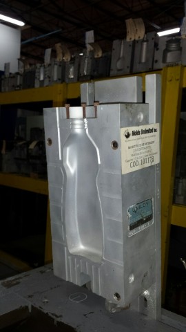 15 Oz. Detergent Bottle — 16.2 x 6 x 8.5 in, 1 cavity, SKU 101178