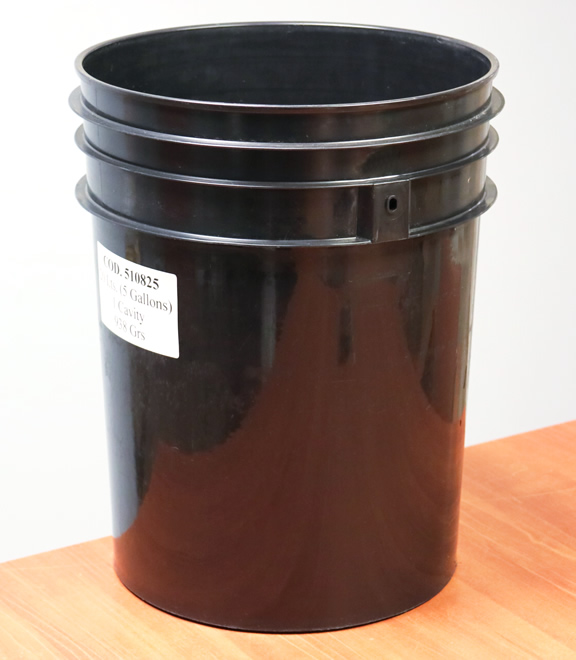 20  Lt. Pail