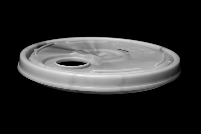 Lid for 5 Gal Pail — 39 x 23.23 x 19.5 in, 2 cavities, SKU 510784