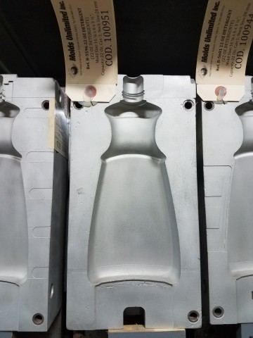 22 Oz. Botella Detergente — 41 x 15.2 x 22 cm, 1 cavidad, SKU 100951