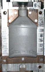 32 Oz.  Multiuse Bottle — 10.2 x 6 x 10.5 in, 1 cavity, SKU 101205