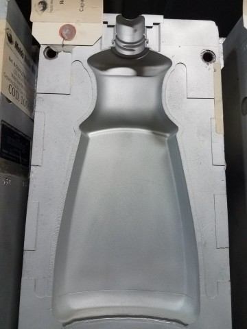 22 Oz. Detergent Bottle — 16.2 x 6 x 9 in, 1 cavity, SKU 101473